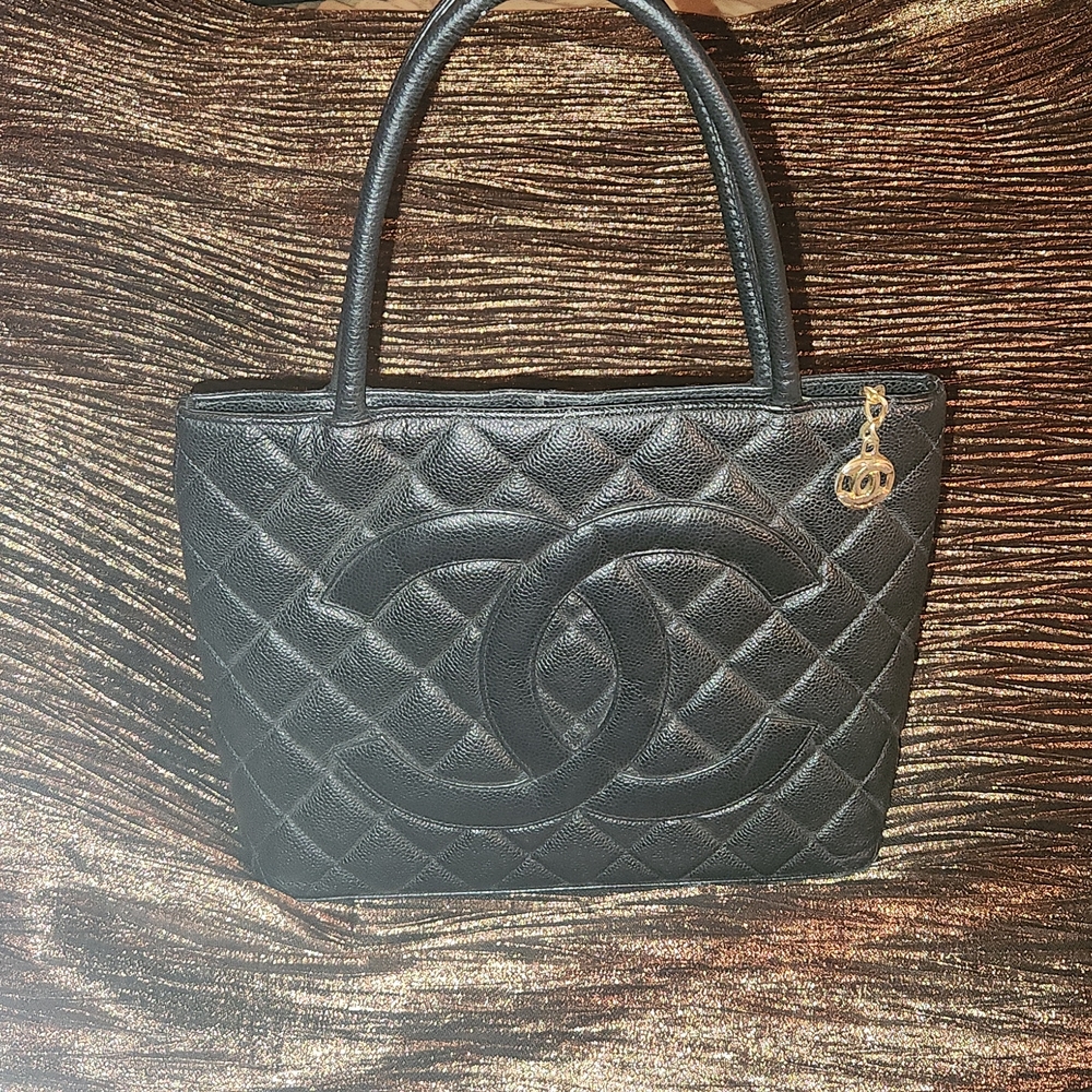 Chanel quilted bag